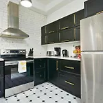 Dreamy Bright 3Br Plateau Loft With Ac * Montréal